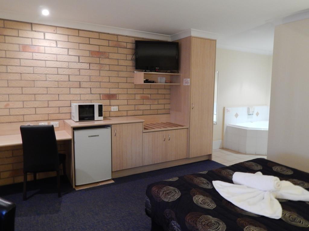 Cotswold Motor Inn Toowoomba Exterior foto