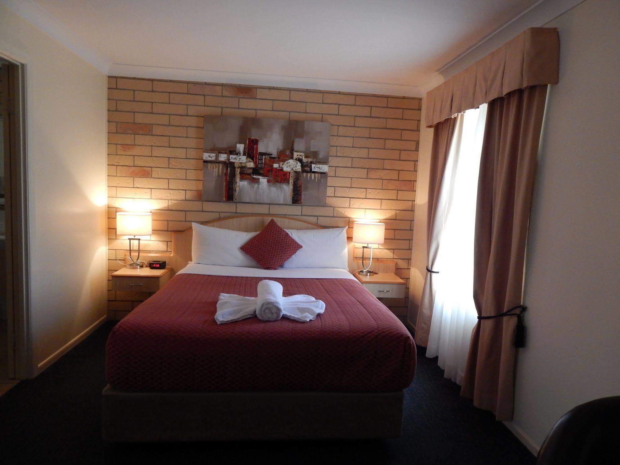 Cotswold Motor Inn Toowoomba Exterior foto