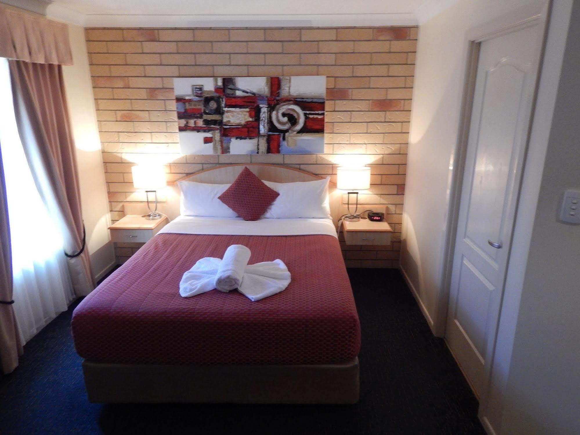Cotswold Motor Inn Toowoomba Exterior foto