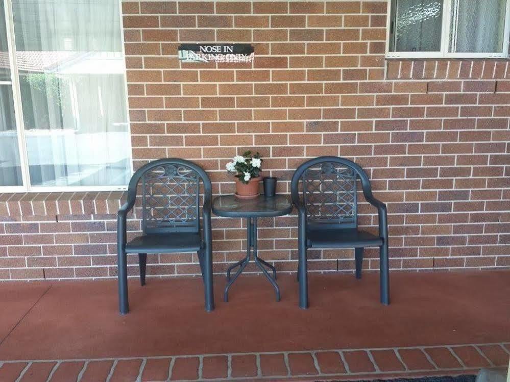 Cotswold Motor Inn Toowoomba Exterior foto